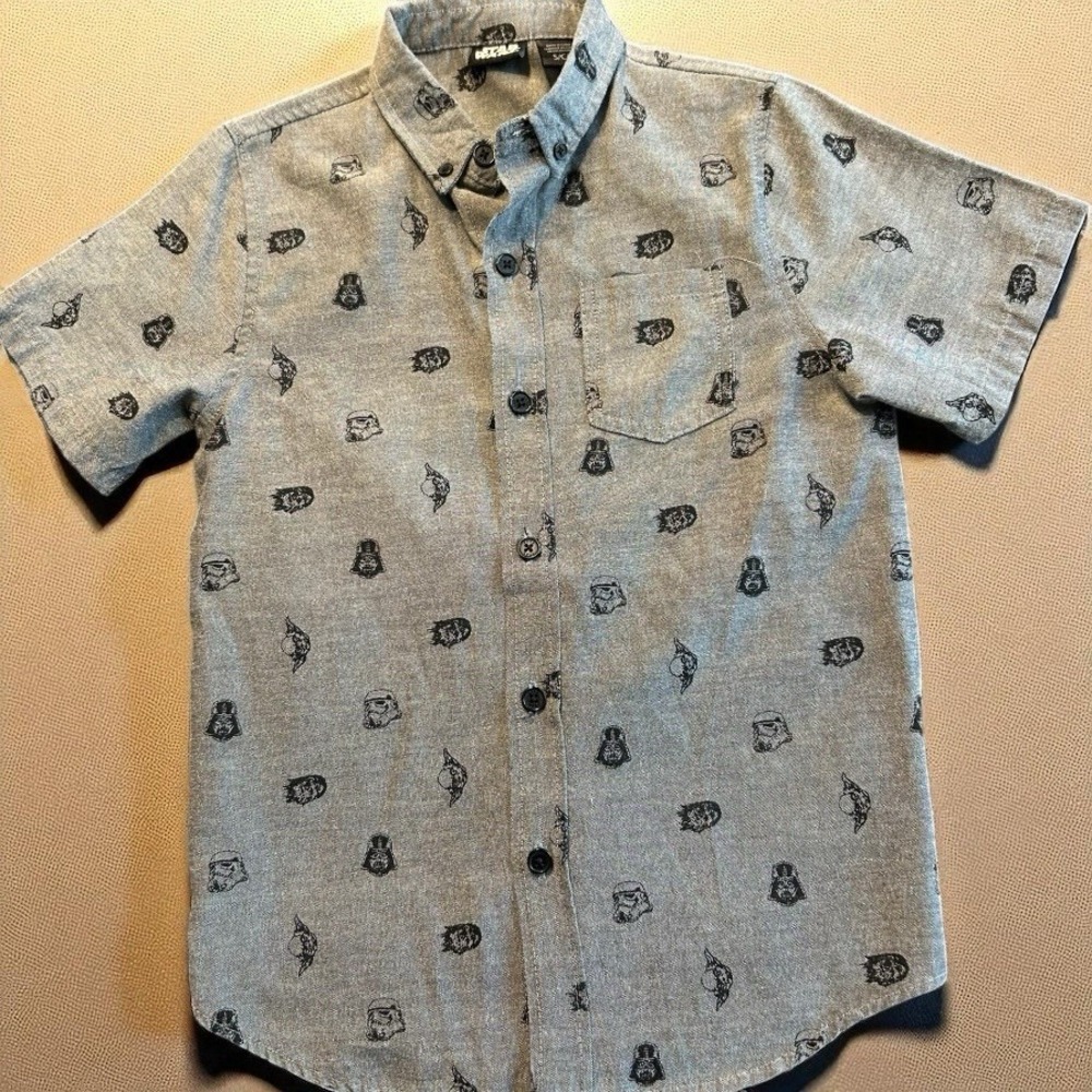 Star Wars Men's Shirt Sz Small Button Down Gray Darth‎ Vader Yoda Stormtrooper